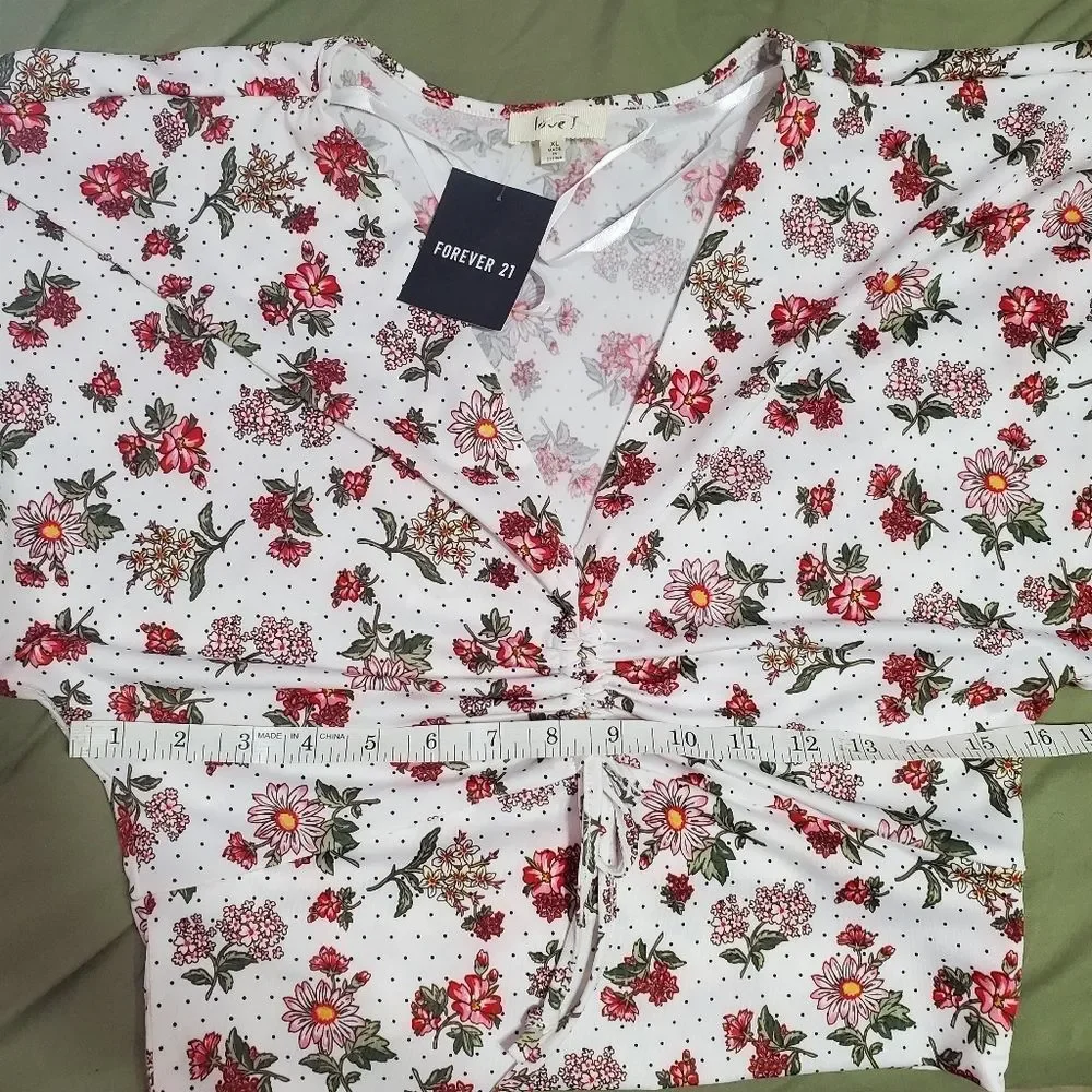 Floral Drawstring front Crop top XL - Picture 7 of 7